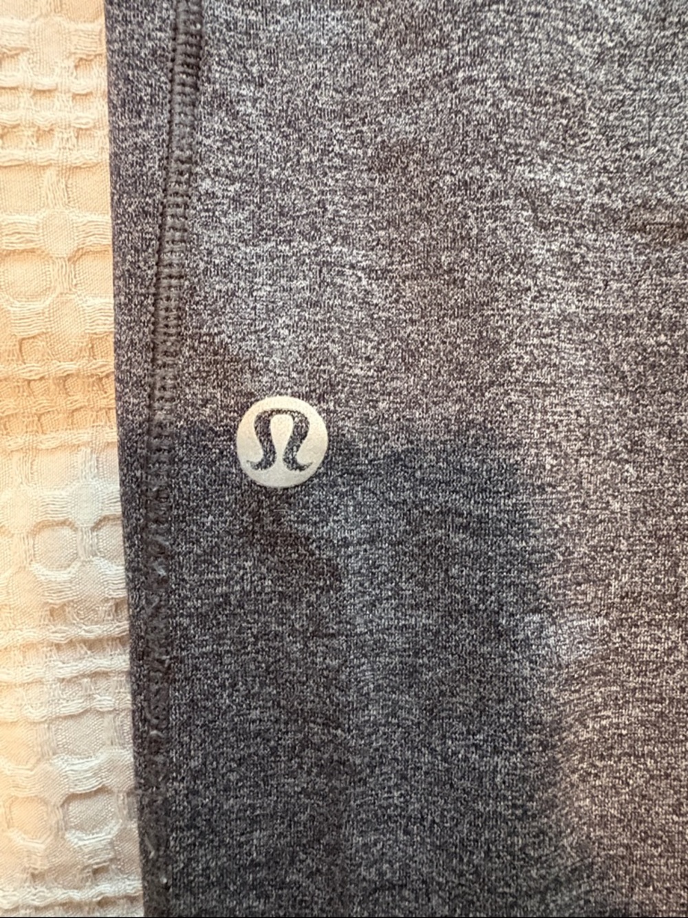 lululemon athletica Speed Up Tight 28” in Heathered Black (Grey) - Picture 3 of 8